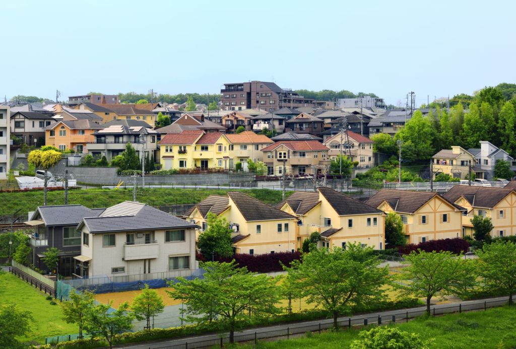 知らないと危険？屋根塗装の基礎知識や注意点を横浜市の業者が解説！