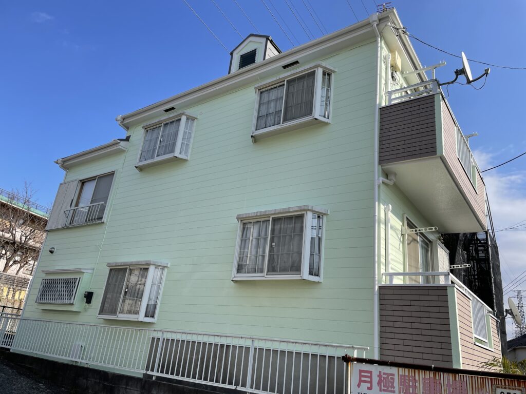 基礎に塗装するメリット
