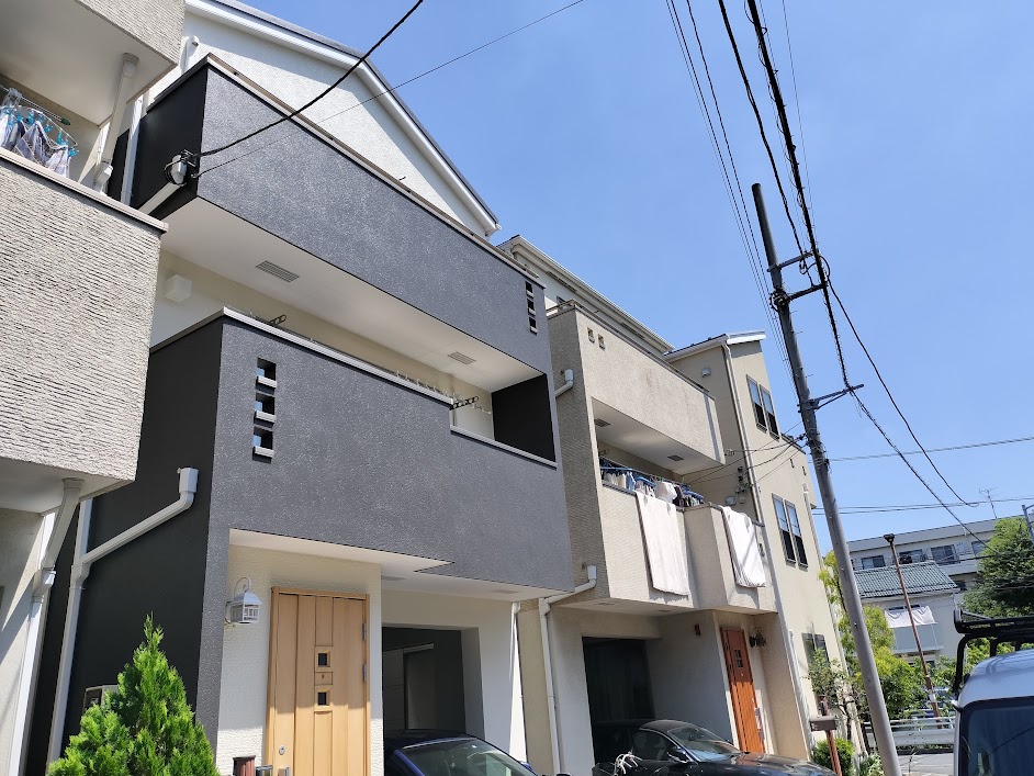 外壁塗装でおすすめするグレーの組み合わせ
