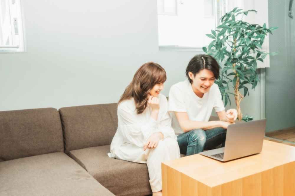 【外壁塗装】事例と評判をどう見る？自分に合う業者の探し方