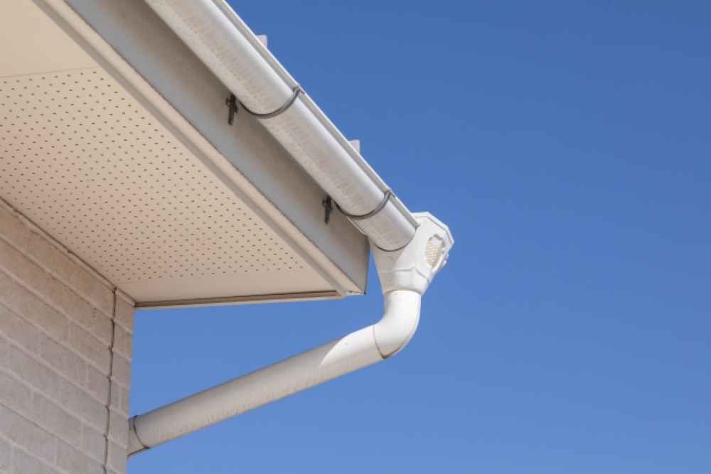 雨樋（あまどい）とは？外壁塗装と関係する理由を知っておこう