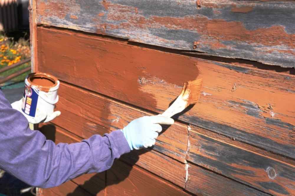 刷毛塗りとは?ローラーでは届かない部分を美しく仕上げる塗装方法