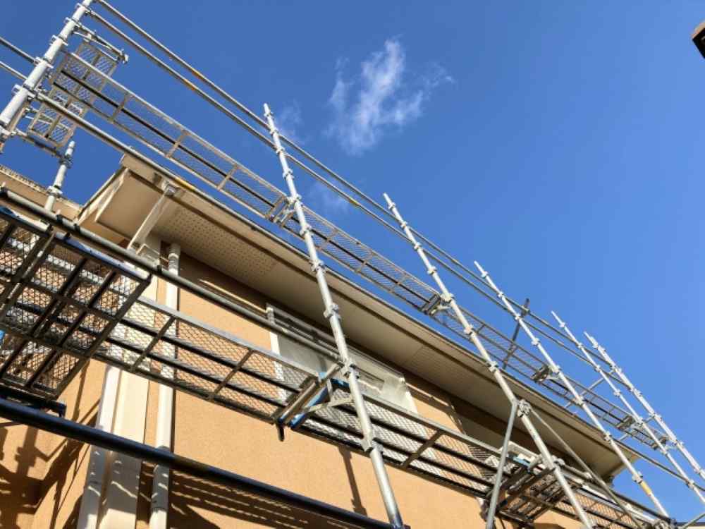 外壁塗装の種類と外壁材の違いとは?