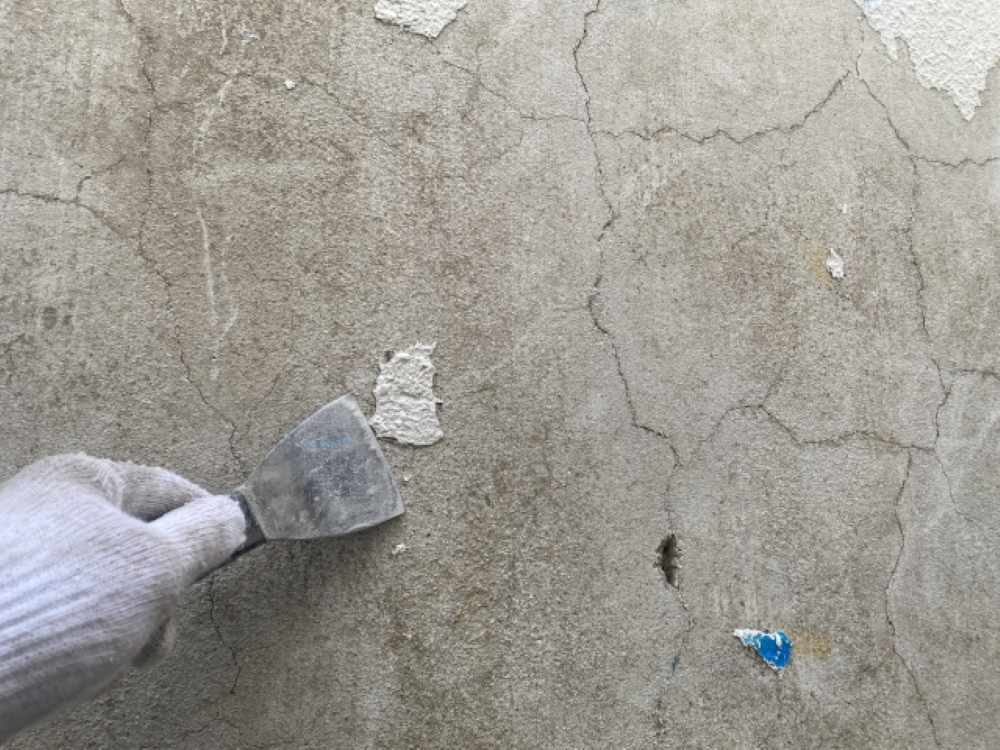 外壁塗装のひび割れを放置するとどうなる？