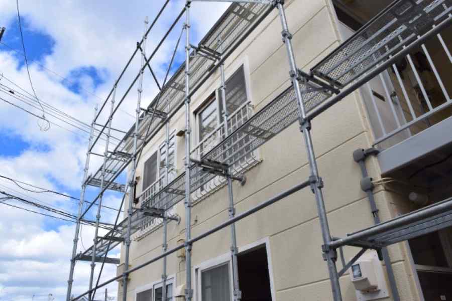 足場があるうちが鉄則!センサーライト設置を外壁塗装と同時に行うメリット
